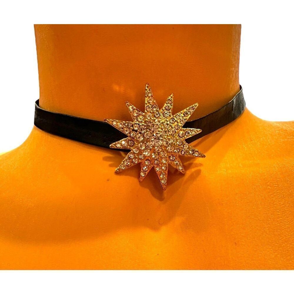 Natasha Jewelry Sunburst Rhinestone Choker Necklace Signed 1.75” Mystical Goth‎